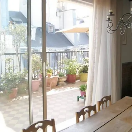 Fabulous Parisian 3 Bedroom, 3 Bathroom In 5th Arr, Sleeps 5, Ref. Pcp2313b * Parigi